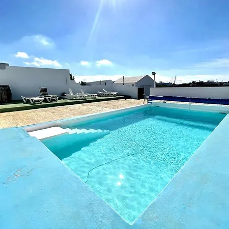 Casa Rural En Finca Con Estupenda Vista A Volcan, Lanzarote Tahiche