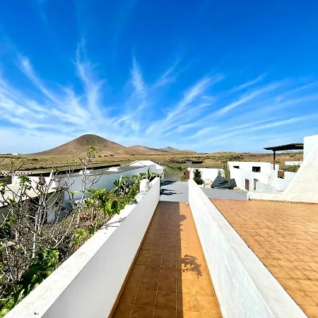 Casa Rural En Finca Con Estupenda Vista A Volcan, Lanzarote Εξοχικό σπίτι *